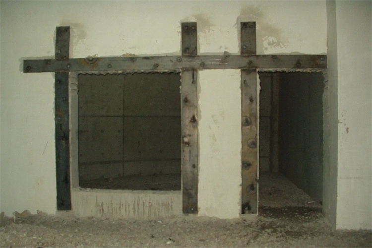 承重墙开门洞槽钢加固是否违法